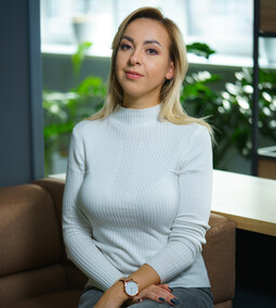 Єфанова Олеся Іванівна